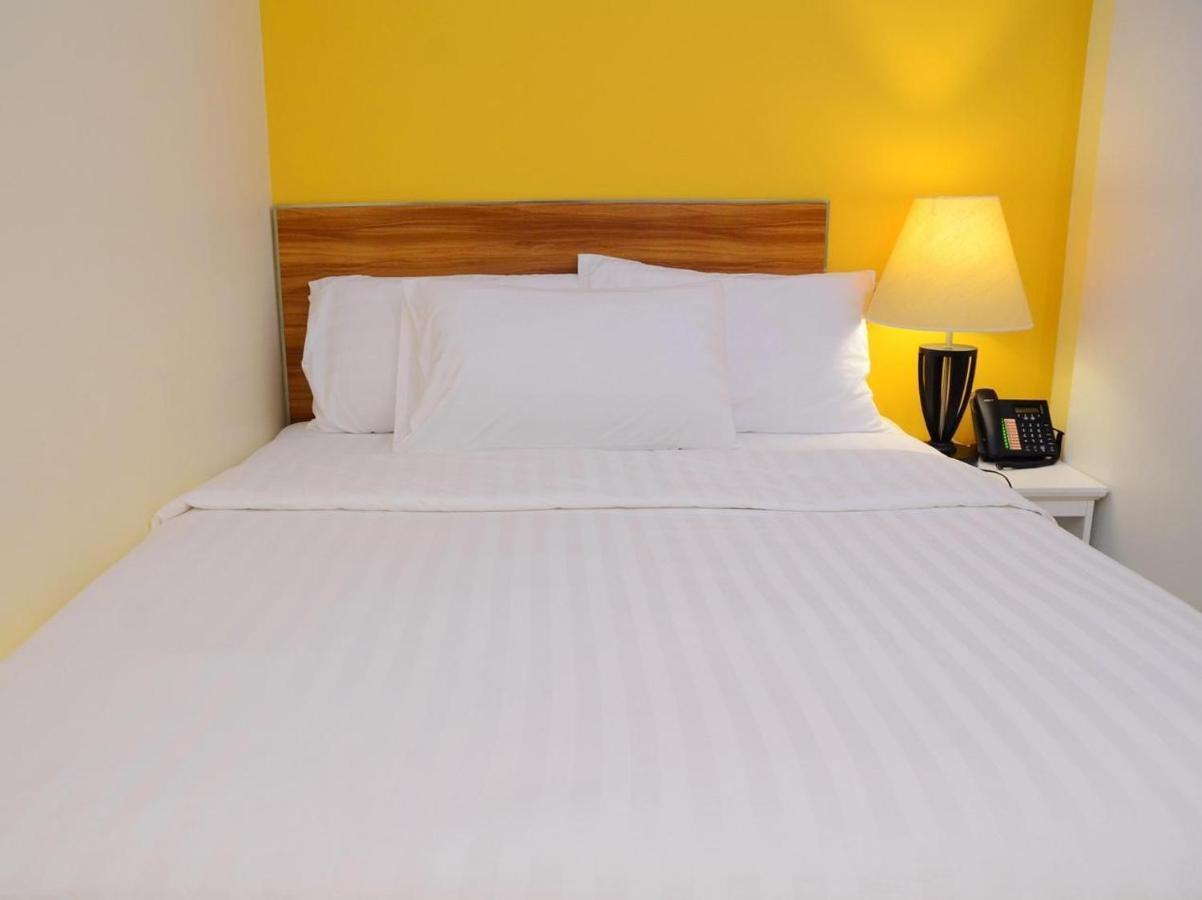 The Grand View Hotel Мале Екстериор снимка