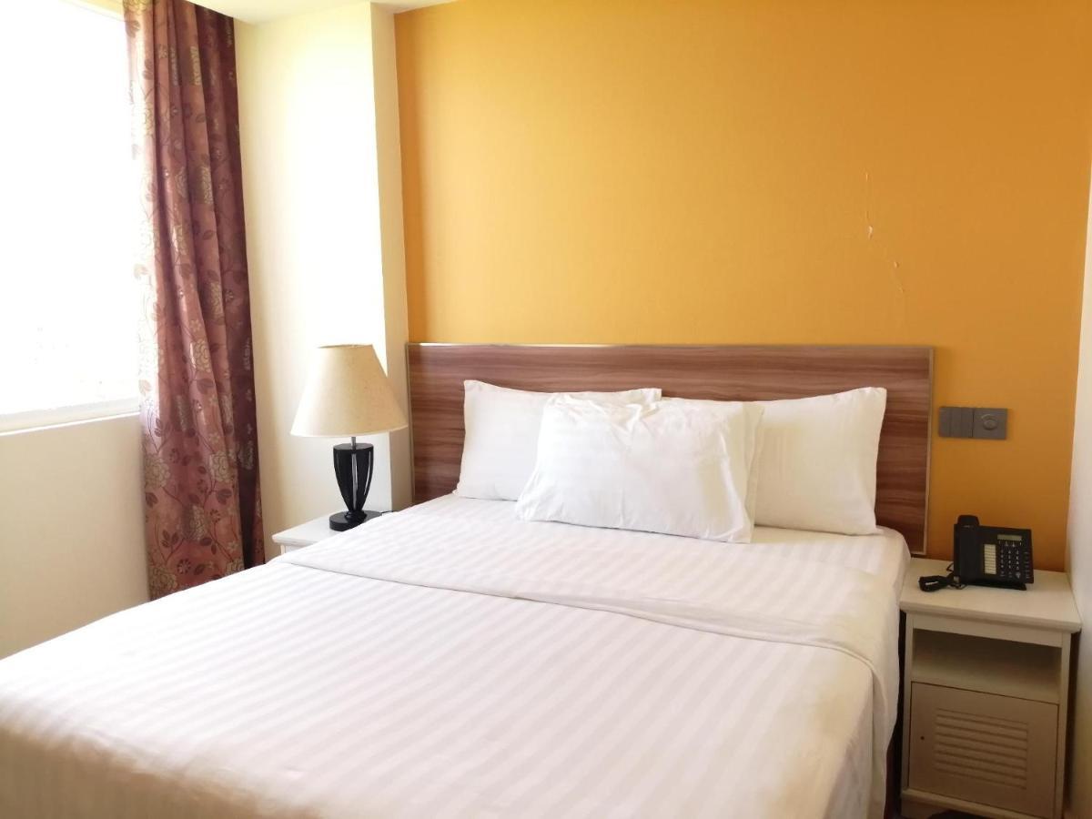 The Grand View Hotel Мале Екстериор снимка