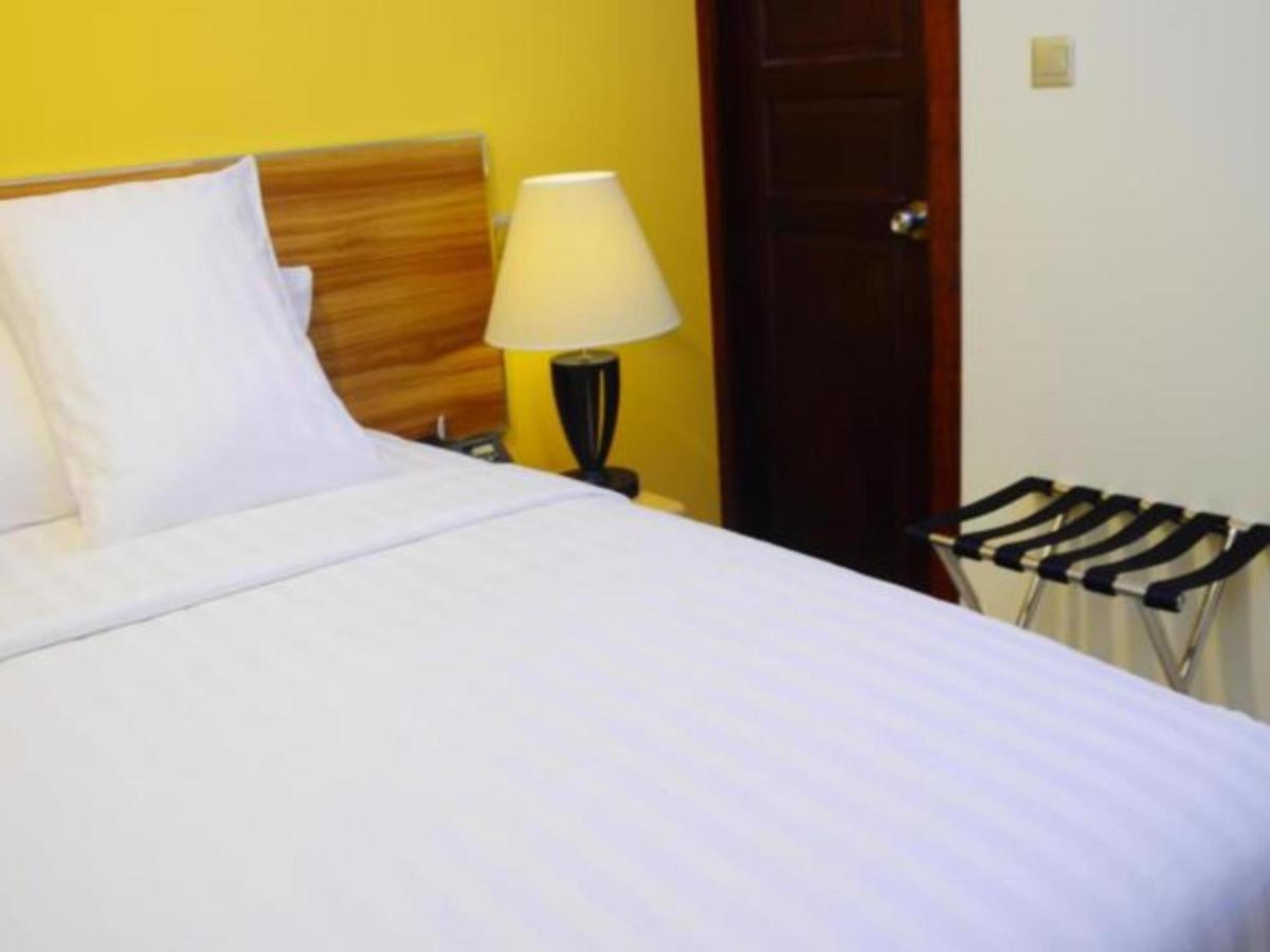 The Grand View Hotel Мале Екстериор снимка