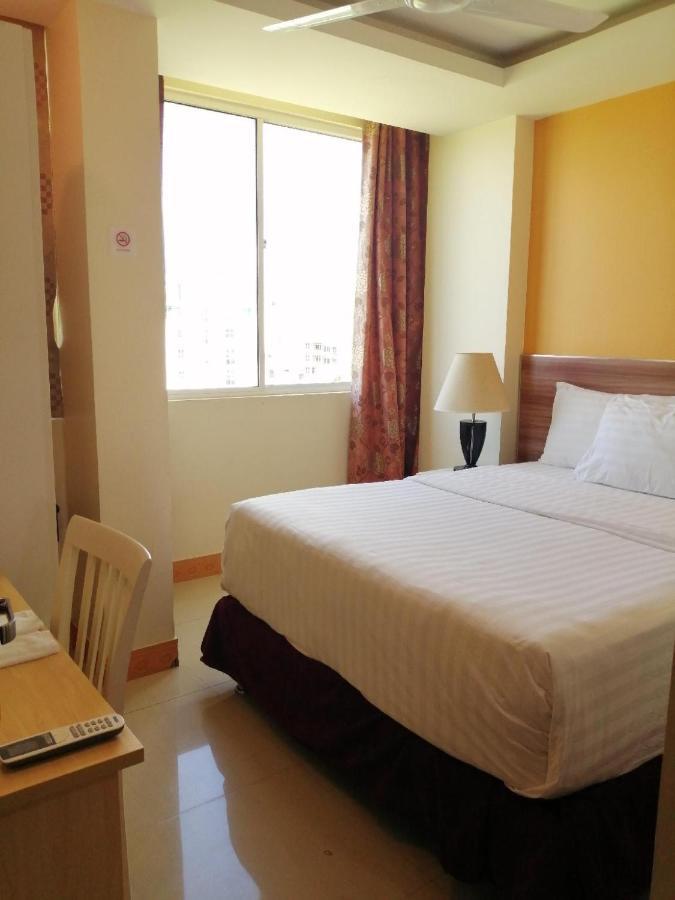 The Grand View Hotel Мале Екстериор снимка